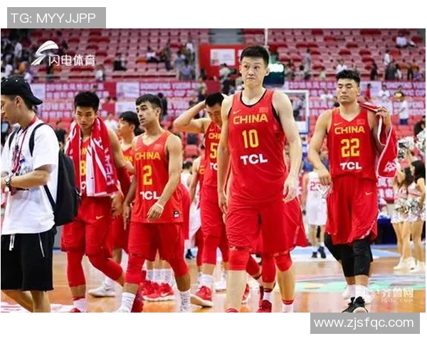 中国男篮红队迎战韩国队全力争胜展现实力与团队精神